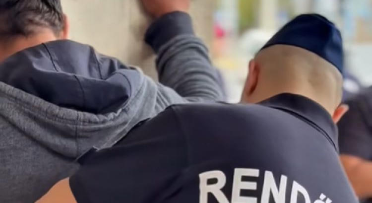 Debreceni razzia: 19 előállítás