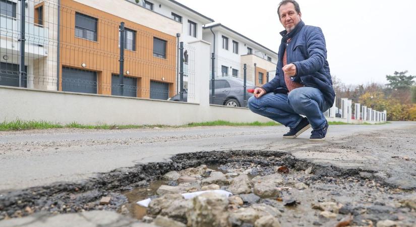 Mely szombathelyi utcákról lehet szó? Elmaradt a járdalapok cseréje, az útpadkát nem javítják meg - fotók
