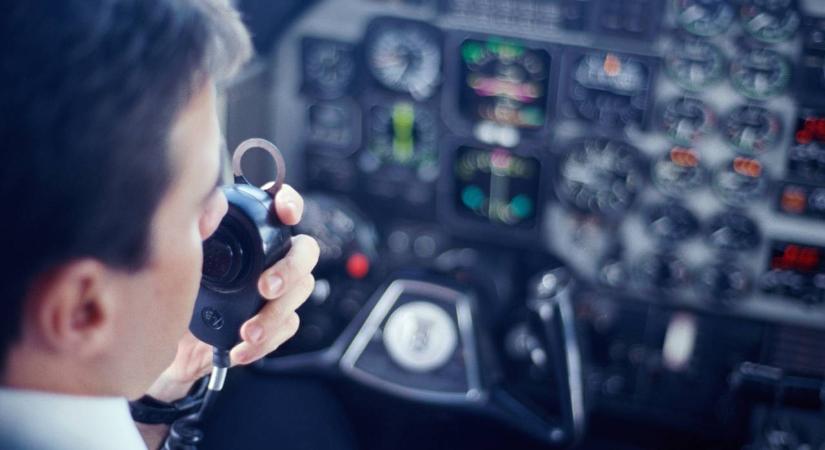 Elárulta, mennyit keres a Boeing 737-es kapitánya – Sok netező akadt ki az összegen