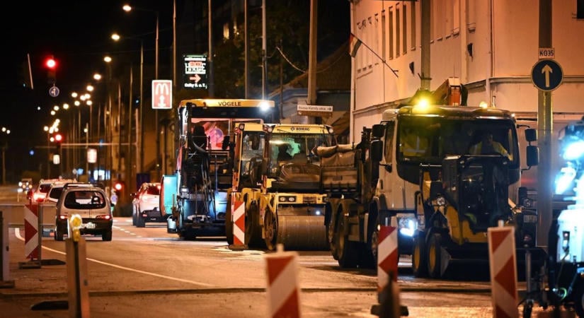 Éjszaka is dolgoznak a 25-ösön - így áll most a felújítás Egerben