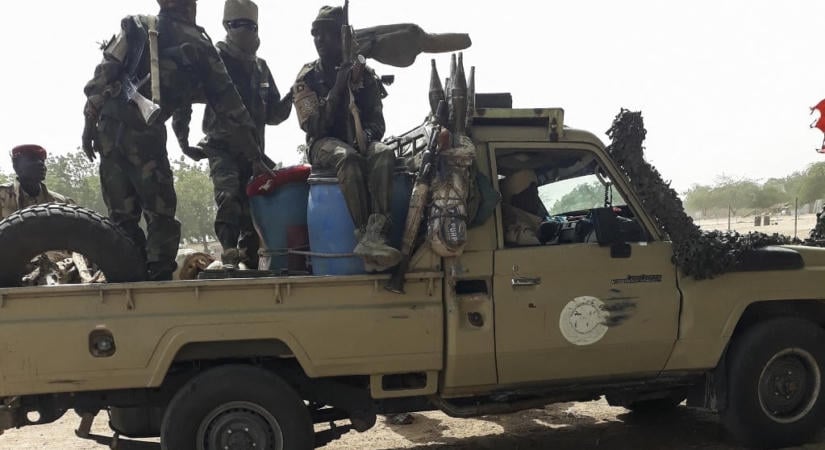 Iszlamista fegyveresek ütöttek rajta egy nigériai támaszponton, többeket megöltek