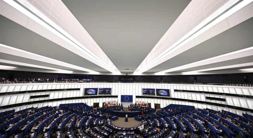Határozottabb fellépést sürget a hibrid fenyegetésekkel szemben az Európai Parlament