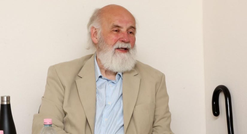 „Kutyát ölelgetnek a gyerekek, hogy ne fagyjanak meg...” – Iványi Gábor megrázó történeteket osztott meg Kaposváron