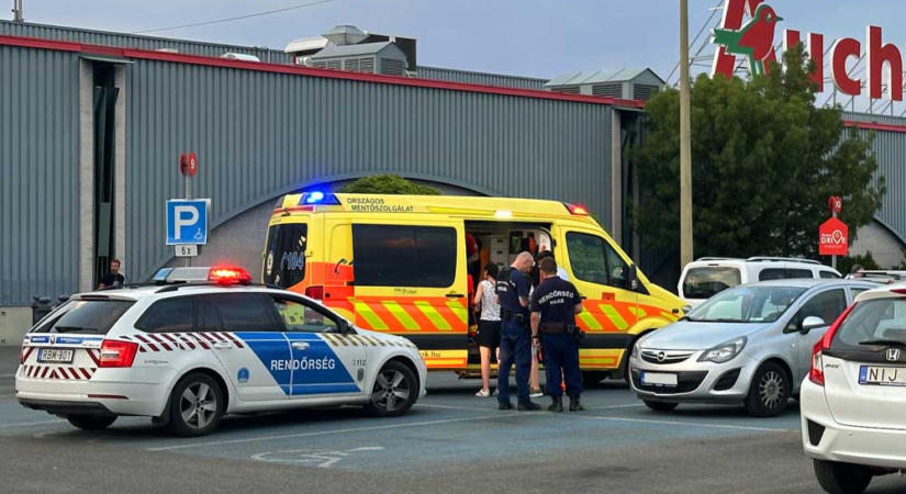 Mentők és rendőrök vonultak ki a budaörsi Auchan parkolójába – Egy felelőtlen autós nagy szemétséget művelt egy gyalogossal