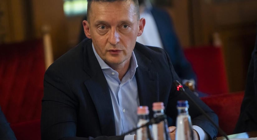 Újra előkerült a Rogán-féle letelepedési kötvények ügye: nyomoz a rendőrség