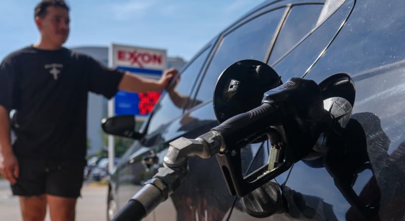 Berobbant az infláció, kegyetlenül elszálltak a benzinárak Amerikában