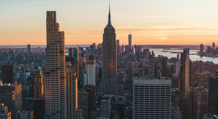 New Yorkban betiltották az AI-t az iskolákban, az AI-generált ingatlanfotókat pedig jelölni kell