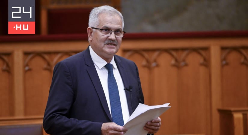 Gyanúsítottként hallgatták ki Simon Miklós volt fideszes parlamenti képviselőt
