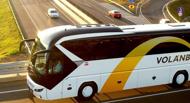 Hiába van M25, rejtélyes okból a hosszabb úton mennek a buszok Egerből Budapestre