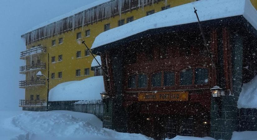 Több méter friss hó hullott a chilei és argentin Andokban