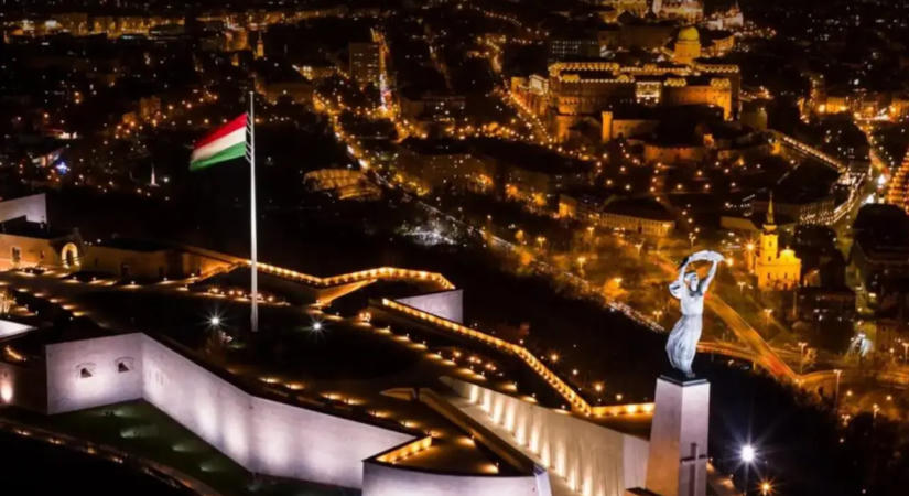 Energiatakarékosság miatt kapcsolják le a budai Vár díszkivilágítását