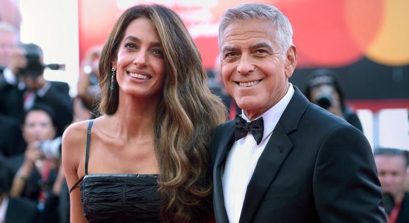 Amal Clooney babát vár? Hófehér, testhezálló ruhája indította be a találgatásokat – FOTÓ