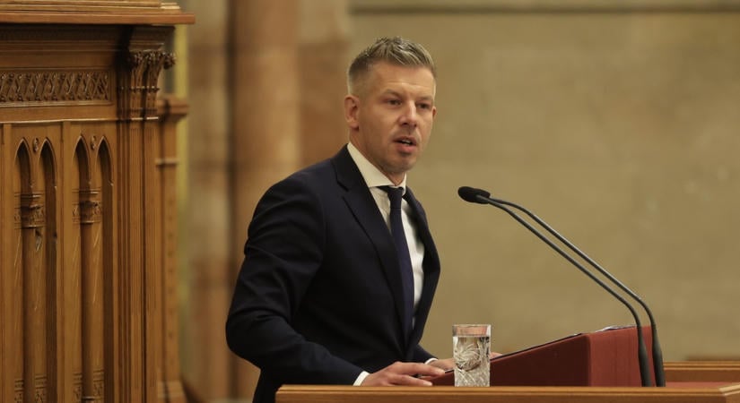 Magyar Péter szigorú SMS-t küldött Hernádi Zsoltnak, és világossá tette: Magyarországon ilyen nem történhet meg