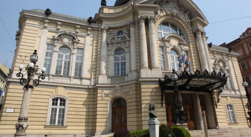 Semmire nem emlékszik az a brit turista, aki ájultra vert egy járókelőt Budapesten
