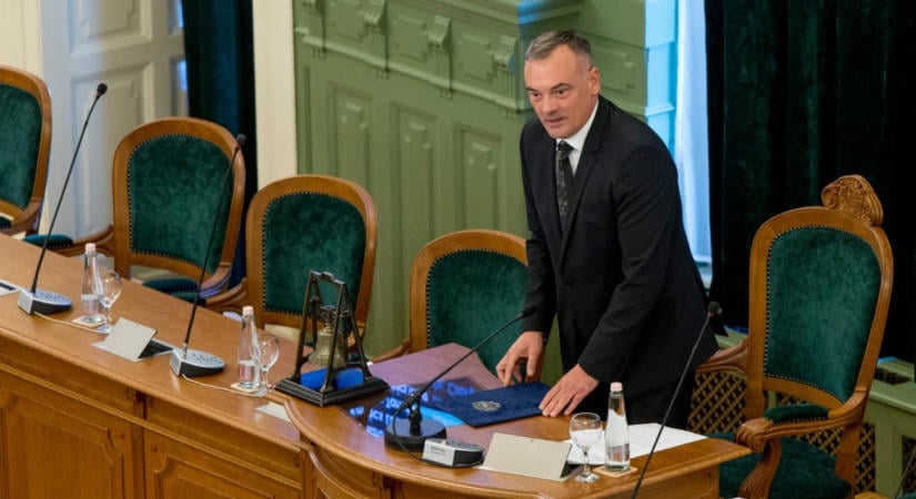 Lemondott mandátumáról Borkai Zsolt