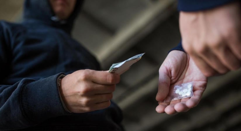 Elszaporodtak a drogok egy borsodi településen, kemény figyelmeztetést adott ki az önkormányzat