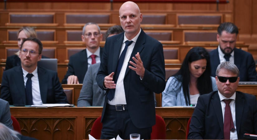 Tanács Zoltán bejelentette, büntetőfeljelentést tesz a kormány a félkész ingatlan-nyilvántartási rendszer miatt