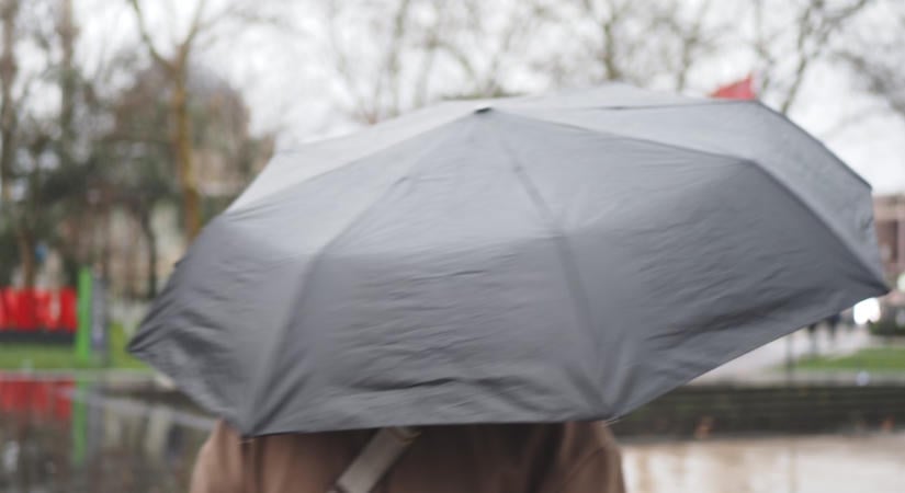Vége a kellemes októberi időnek: csütörtökön megérkezik a hidegfront, eső is jön