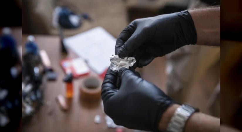 Kábítószer hatása alatt vezettek forgalomból kivont járművet Győrben