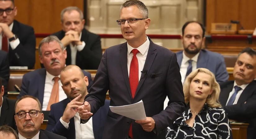 Egy hét múlva fogadja el a Tisza az új gendertörvényt, Rétvári Bence szerint ezzel visszatér a 2010 előtti állapot