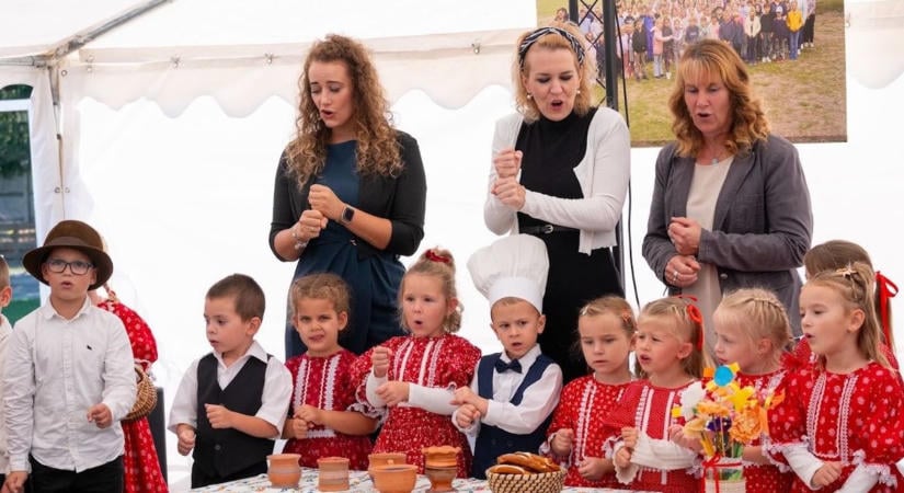 A piarista közösségben egy évtizede a hédervári iskolaközpont