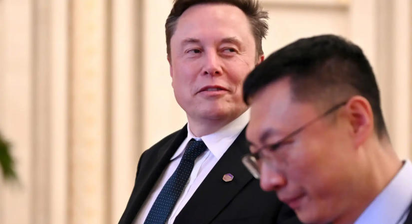 Volodimir Zelenszkij kitüntette Elon Muskot