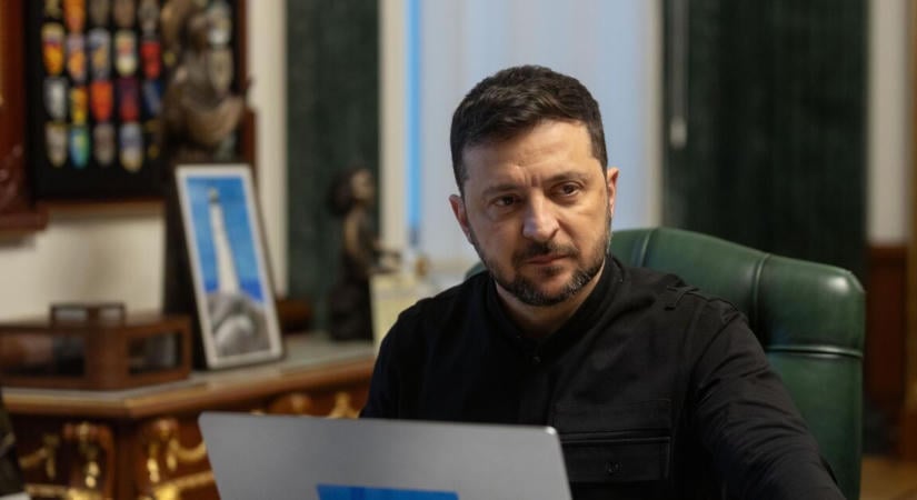 Vert helyzetből húzott elő egy aduászt Zelenszkij a zubbonyujjából – vagy csak blöfföl?