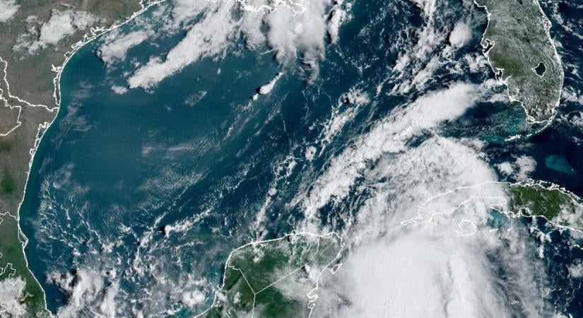 El Nino beindult: Mexikóban hurrikán, Japánban tájfun tombol