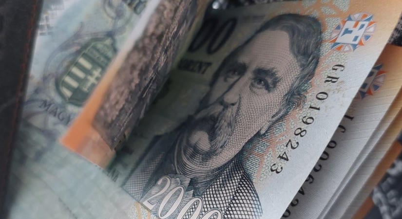 Beindult a forint, mutatjuk a friss árfolyamokat