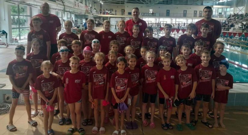 Éremeső Szentesen: remekeltek a Kecskeméti Sportiskola úszói