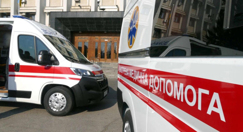 Robbanás történt egy kerületi rendőrőrsön Rivnében, egy rendőr meghalt, több megsebesült