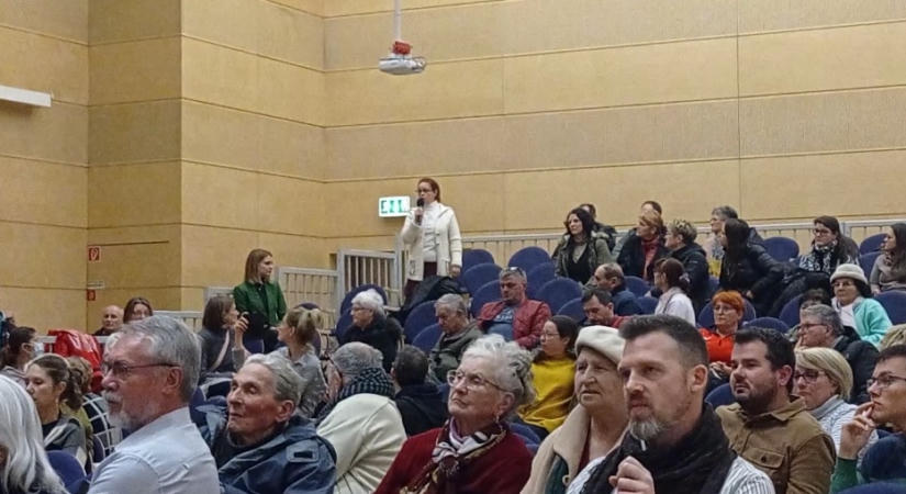 Élőben a debreceni akkumulátorgyáras közmeghallgatásról