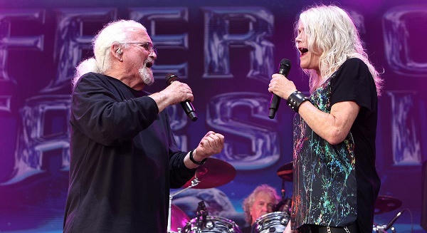 Hat év után új Jefferson Starship dal érkezett: 'Jetpack'