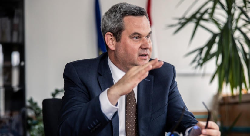 Takács Péter a nyilvánosságra került e-mailjéről: minden szavamat vállalom