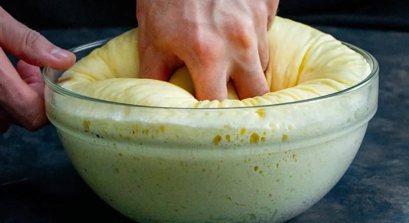 Eláruljuk a titkot! Így készül a tökéletes kelt tészta, amiből bármit elkészíthetsz: kakaós csiga, sós kifli is lehet belőle!
