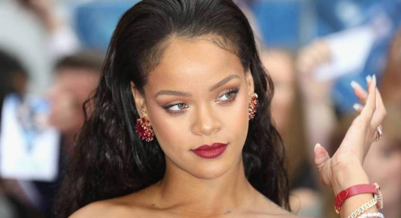 Rihanna mind a 3 gyerekével: ilyen sokat nőttek a ritka látott sztárcsemeték