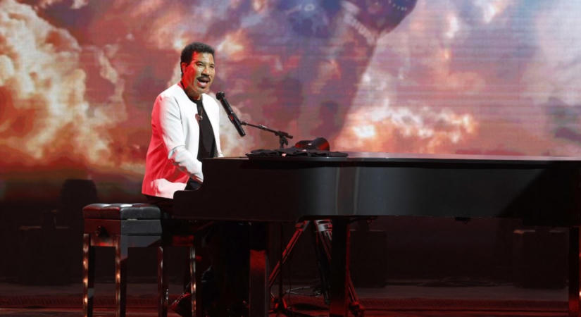 Intenzív osztályra került Lionel Richie, koncert közben lett rosszul