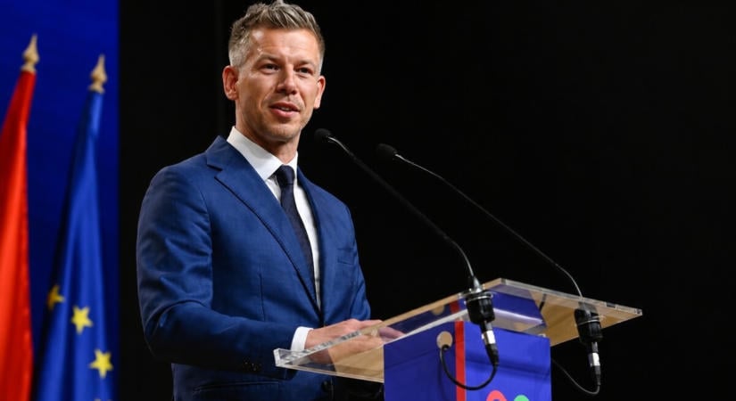Magyar Péter bekerült a TIME 2026 legbefolyásosabb feltörekvő vezetői közé