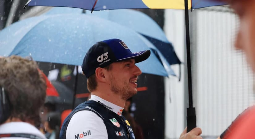 Max Verstappen nyerte a Szingapúri Nagydíj sprintfutamát
