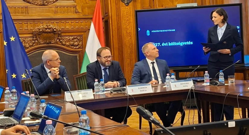 Elárulta Kármán András: innen lesz pénz adócsökkentésre, béremelésre és a Wekerle Pluszra 2027-ben