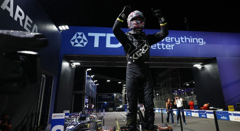 Formula-E: Ticktum és De Vries győzött Tokióban, új vb-éllovas a finálé előtt