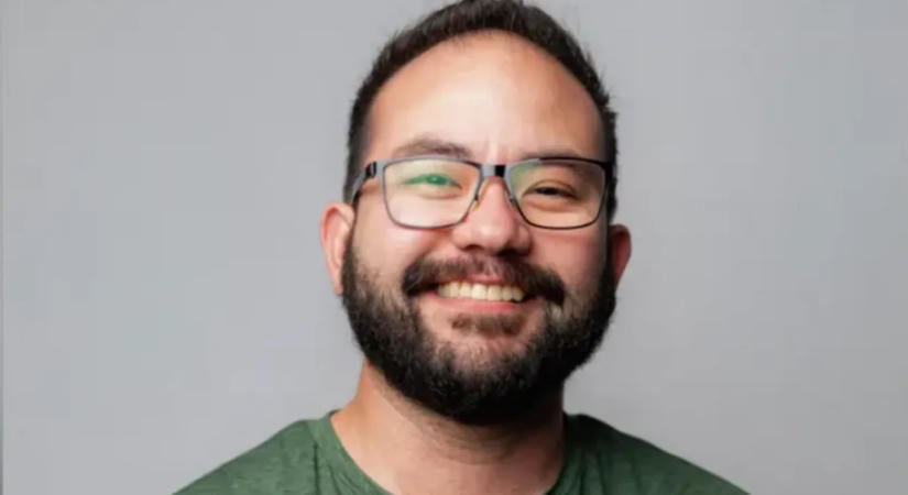 Saját anyósa és apósa együtt lőtték le egy játszótér mellett a New York Times kvízrovatának egyik vezetőjét, aki bántotta az unokáikat