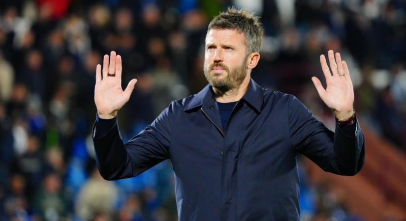 Két neves edző került képbe a Manchester Unitednél, Carrick állása veszélybe került
