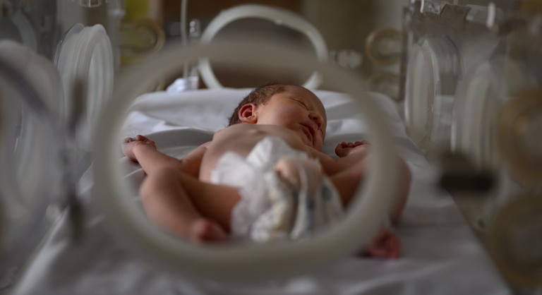 Megvan, hol kezdik feltárni a gyermekvédelem súlyos ügyeit