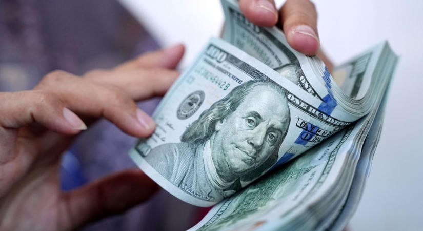 Amerikából érkezett hírek miatt erősödött a forint – euróban és dollárban is többet ér a magyar deviza