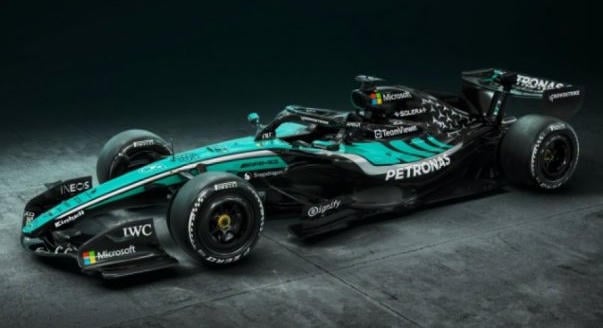 Jön az új Mercedes és a hőségriadó, Oconnak mennie kell: a nap F1-es hírei