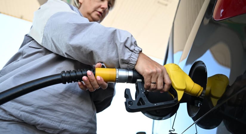 A dízelautósok már kapják a pénzt, a benzineseknek csak rossz hír jut a kutakon