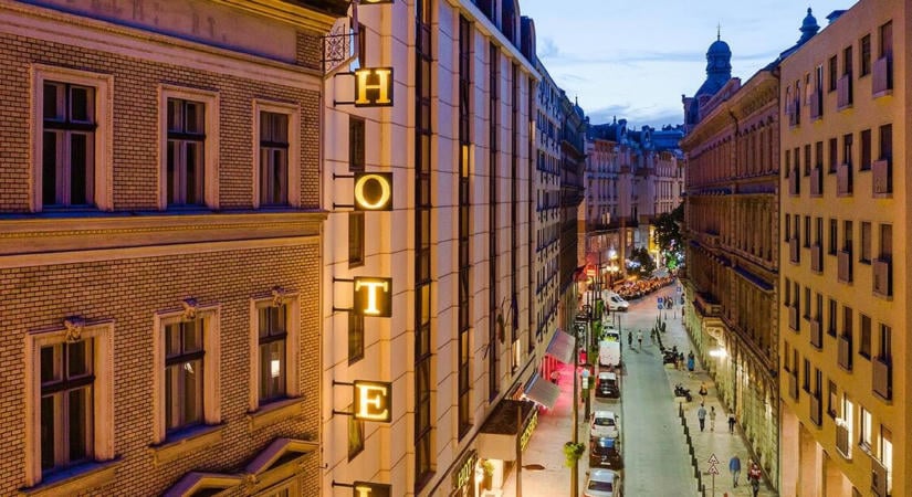 Telt házat vár több hotel, de a tavalyinál nem erősebb a kereslet