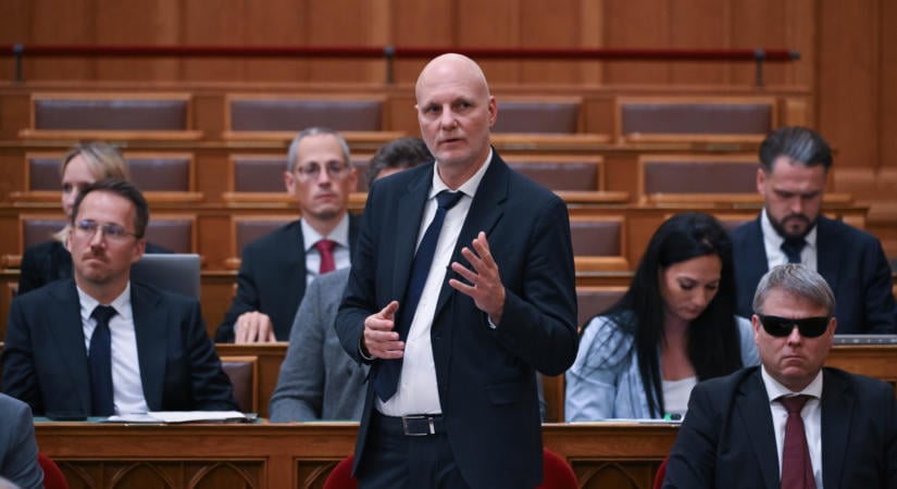 Elrendelték a nyomozást a Balásy Gyula-féle Lounge-csoport szerződései miatt