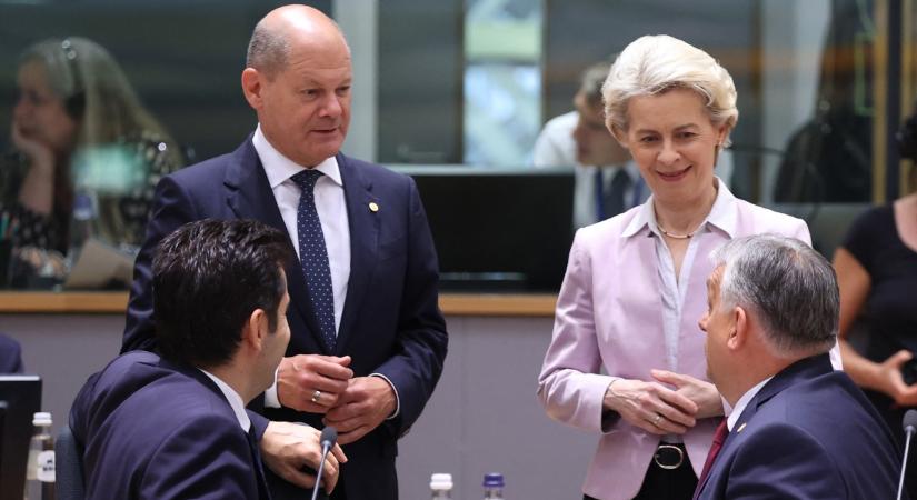 Kontra (Facebook): Úgy tűnik, Ursula von der Leyen fülig szerelmes Orbán Viktorba
